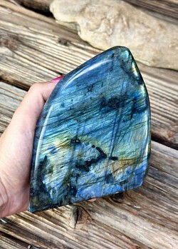 Totem in Labradorite